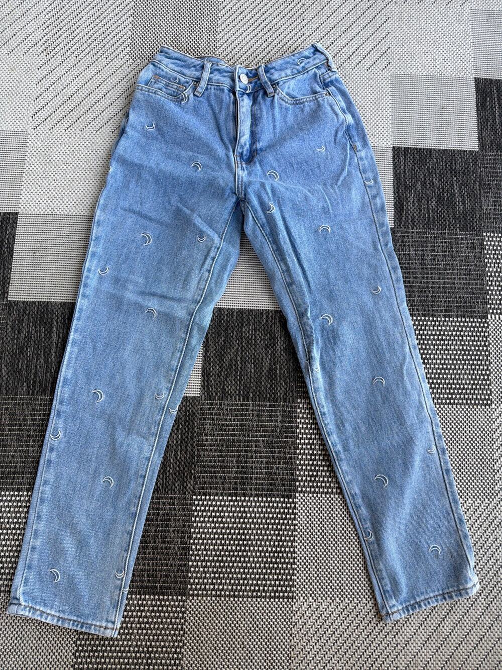 PACSUN Women's Embroidered Crescent Over the Moon Mom Jeans Size 22 Light Wash